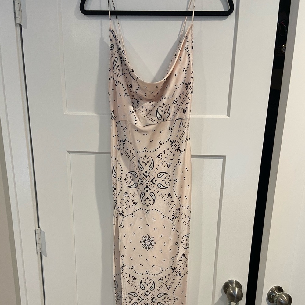 Blush MIDI Dress with Slit